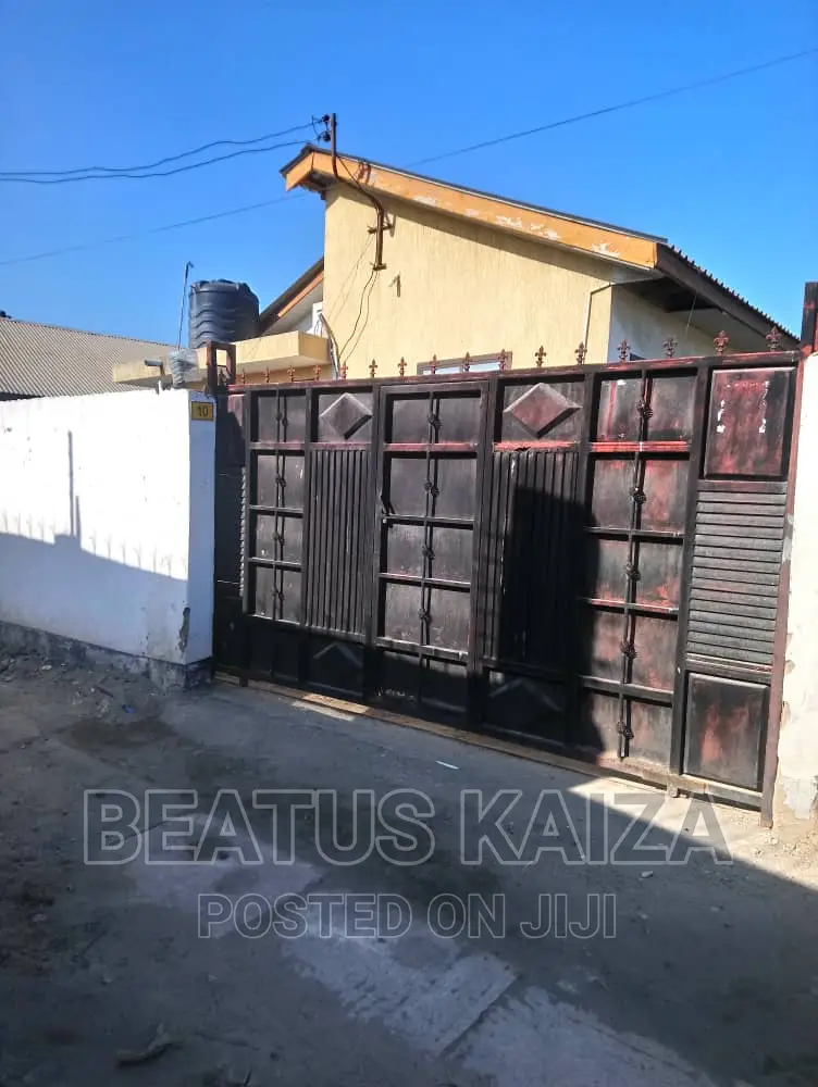 4bdrm House in Mikocheni A Shoperz for rent