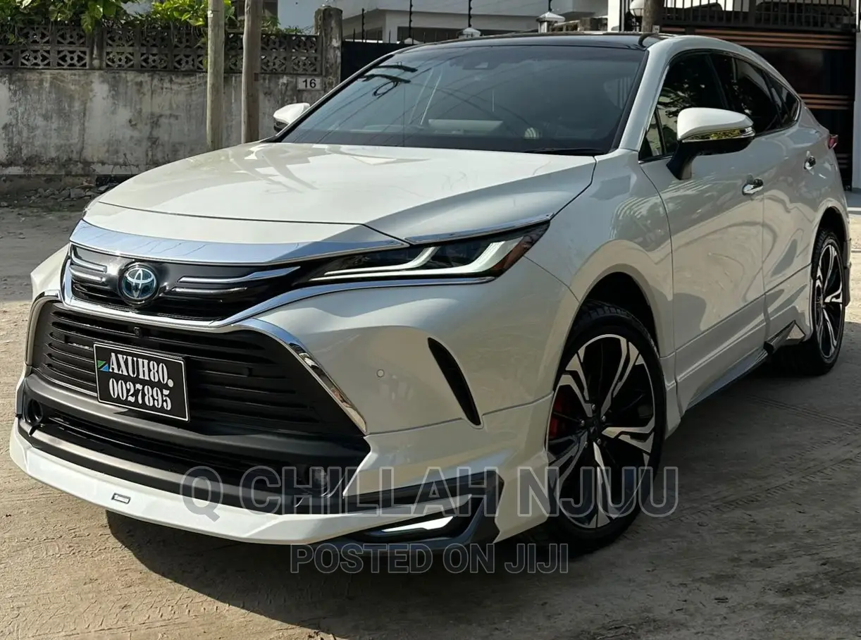 Toyota Harrier 2022 White