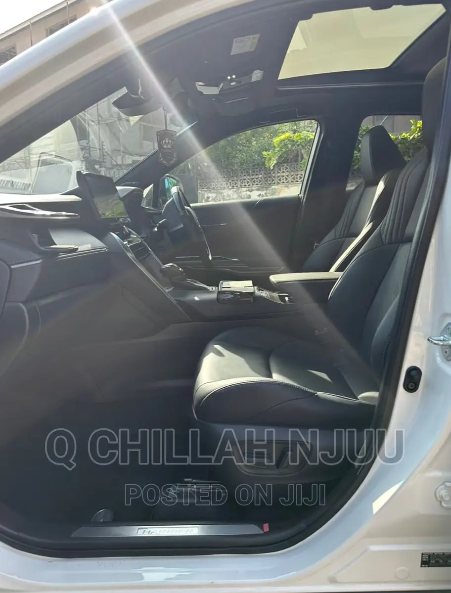 Toyota Harrier 2022 White