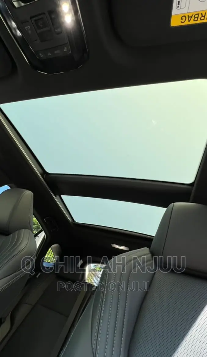 Toyota Harrier 2022 White