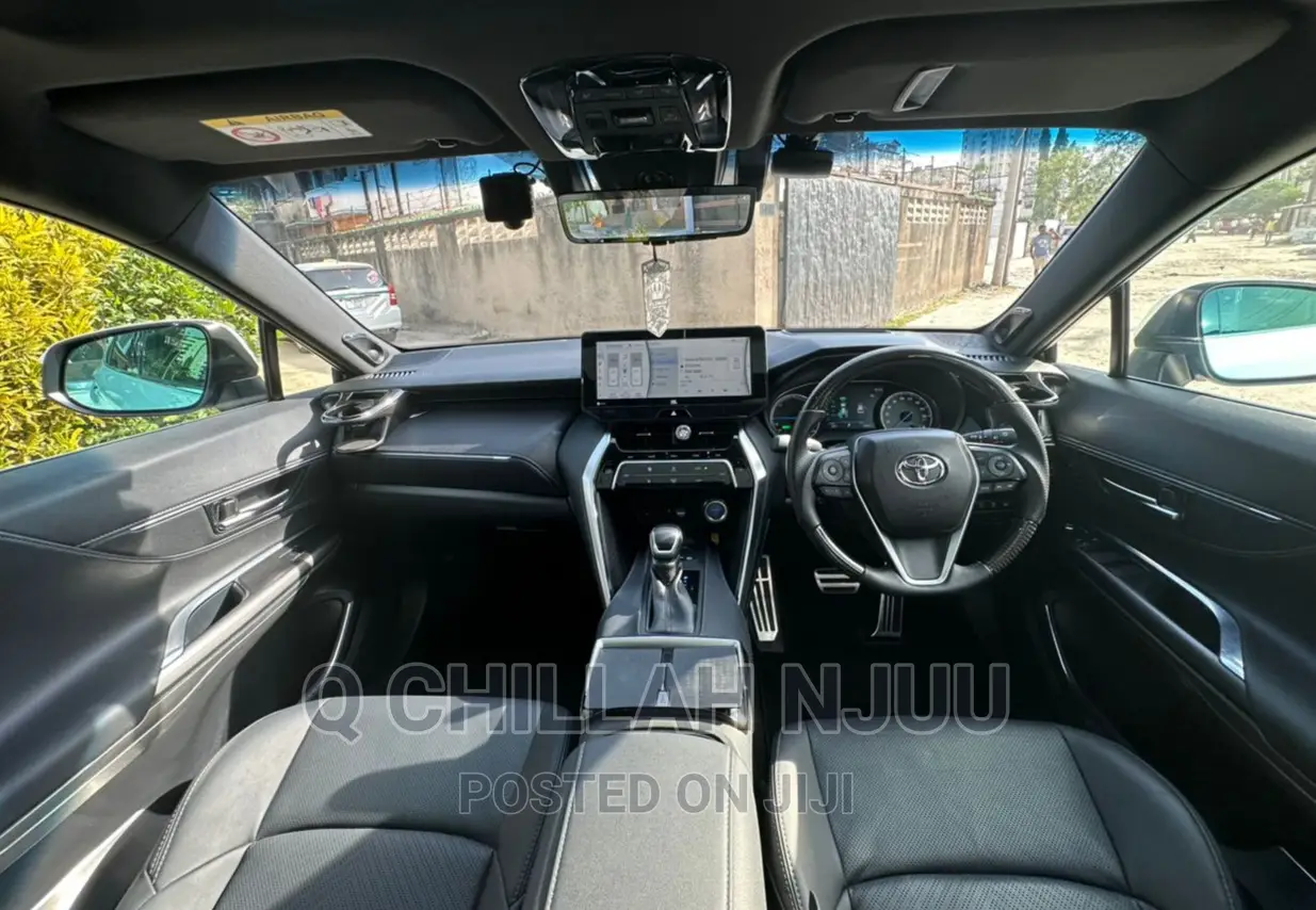 Toyota Harrier 2022 White