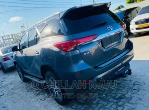 Toyota Fortuner 2019 Gray