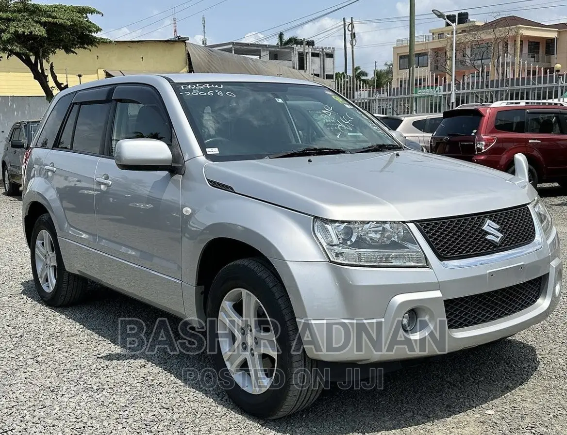 Suzuki Escudo 2007 Silver
