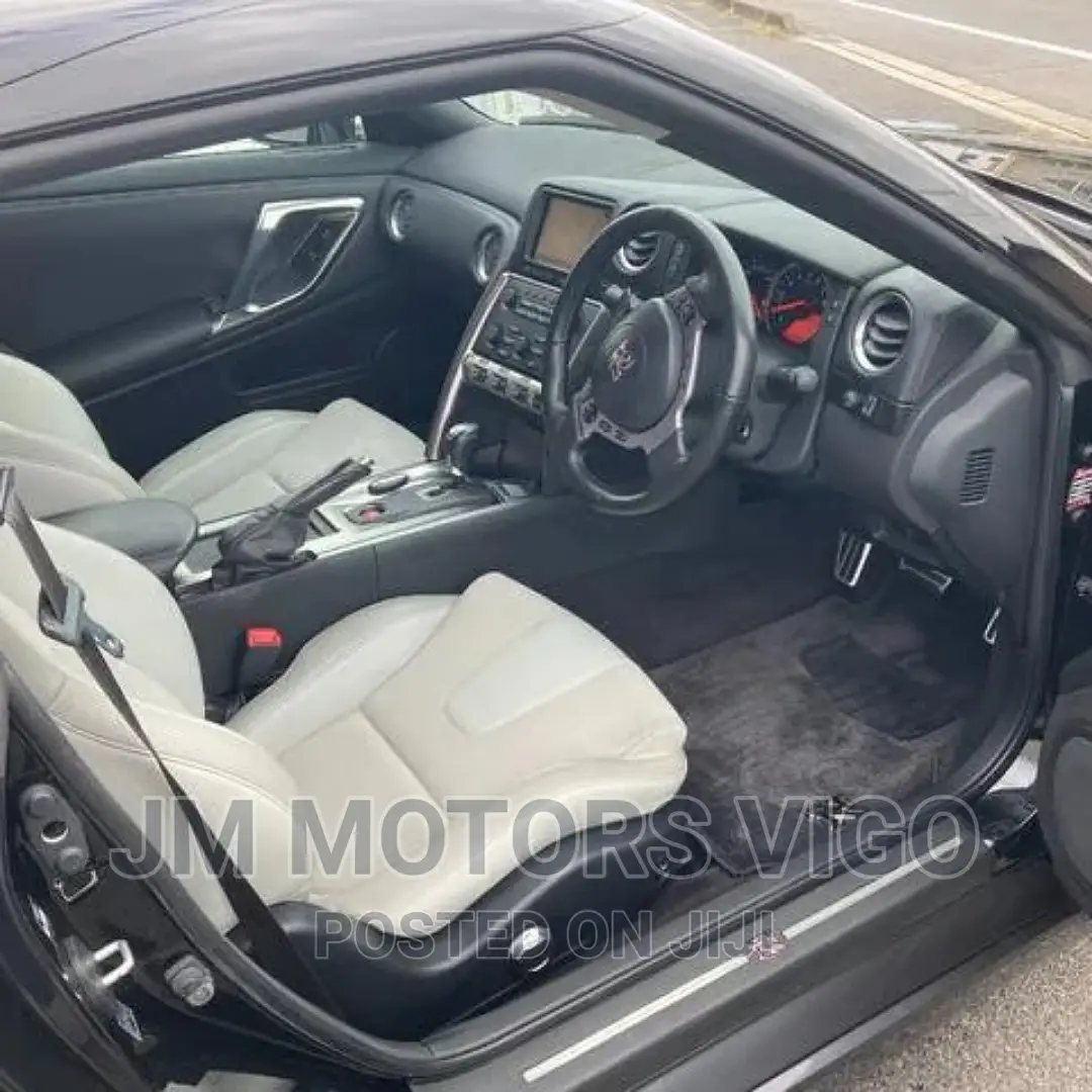 Nissan GT-R 2008 Black