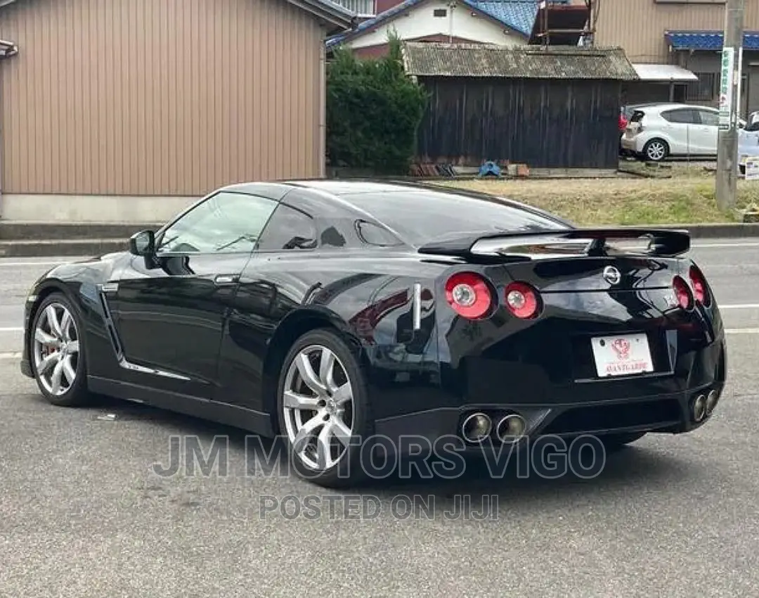 Nissan GT-R 2008 Black