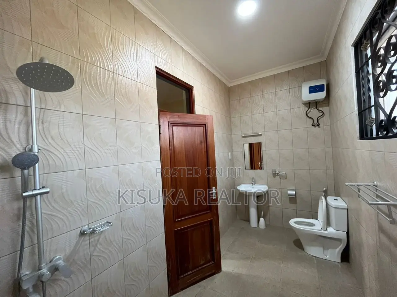 Furnished 4bdrm Villa in Masaki, Kinondoni for rent