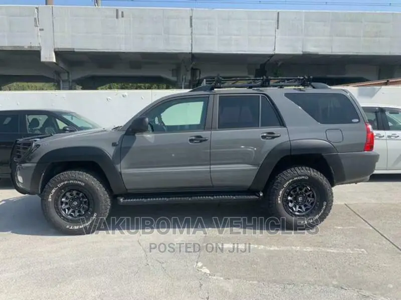 Toyota Hilux Surf 2004 Gray