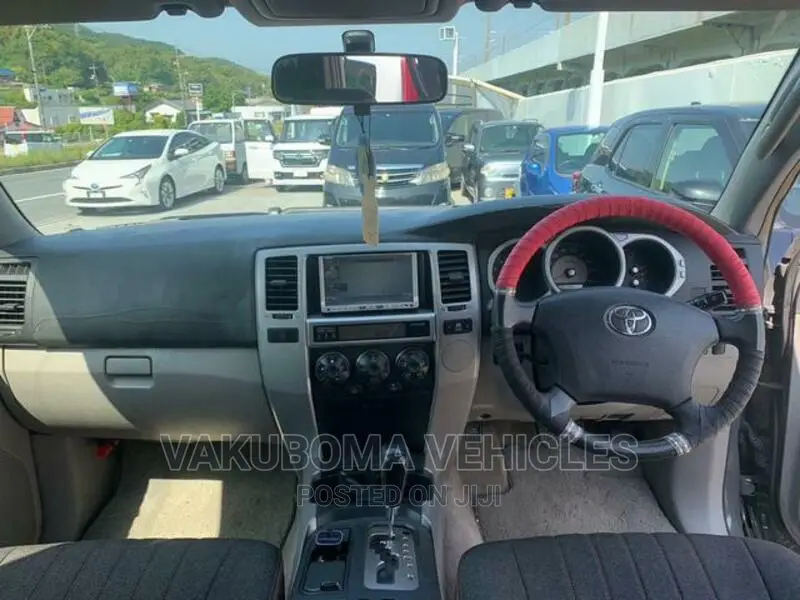 Toyota Hilux Surf 2004 Gray