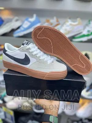 Nikesb Sneakers