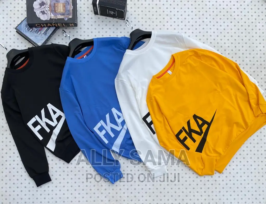 Sweatshirt