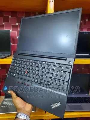 Laptop Lenovo Thinkpad E15 8GB Intel Core I5 SSD 512GB