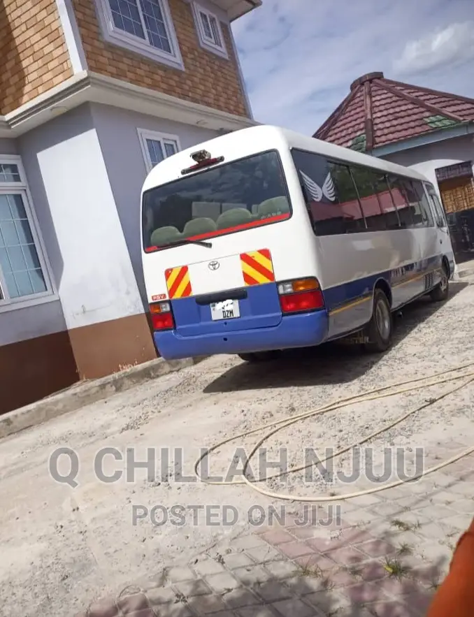 Toyota Coaster 2000 White