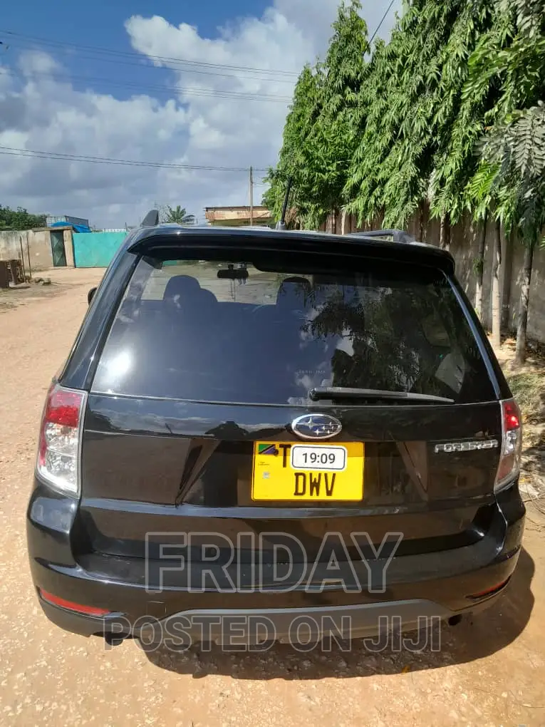 Subaru Forester 2010 Black