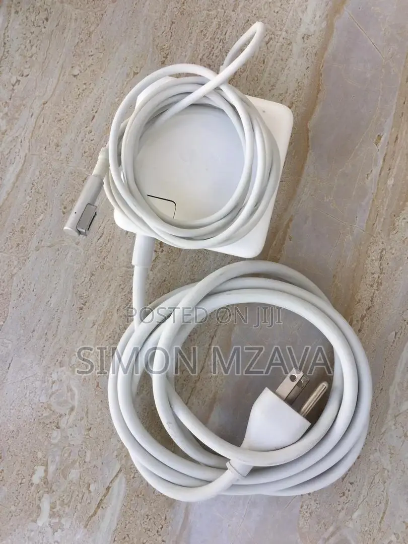 Used, Original Apple Macbook Charger for Macbook Pro 2008/12