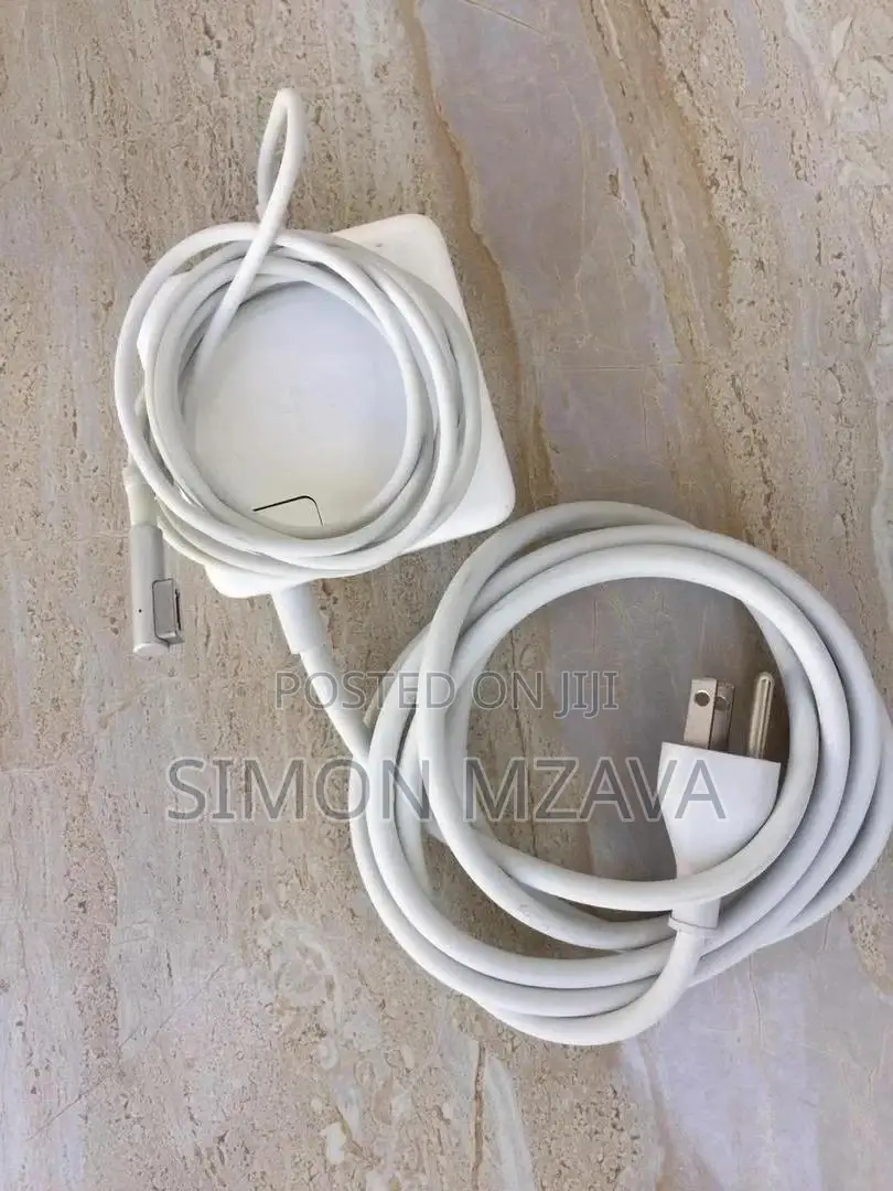 Used, Original Apple Macbook Charger for Macbook Pro 2008/12