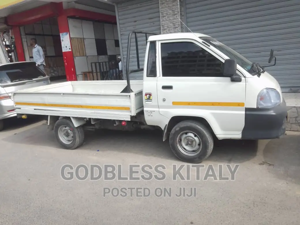 Toyota TownAce 2003 White