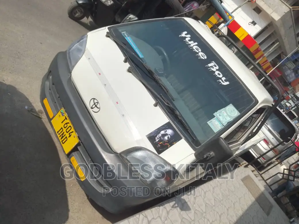 Toyota TownAce 2003 White