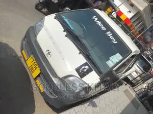 Toyota TownAce 2003 White