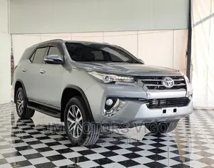 Toyota Fortuner 2016 Silver