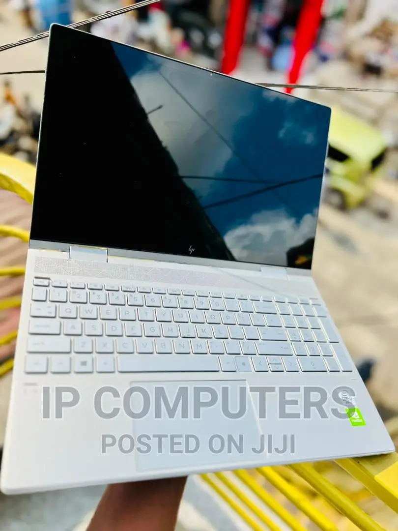 Laptop HP Pavilion 15-Cs3063cl 16GB Intel Core I7 SSD 512GB