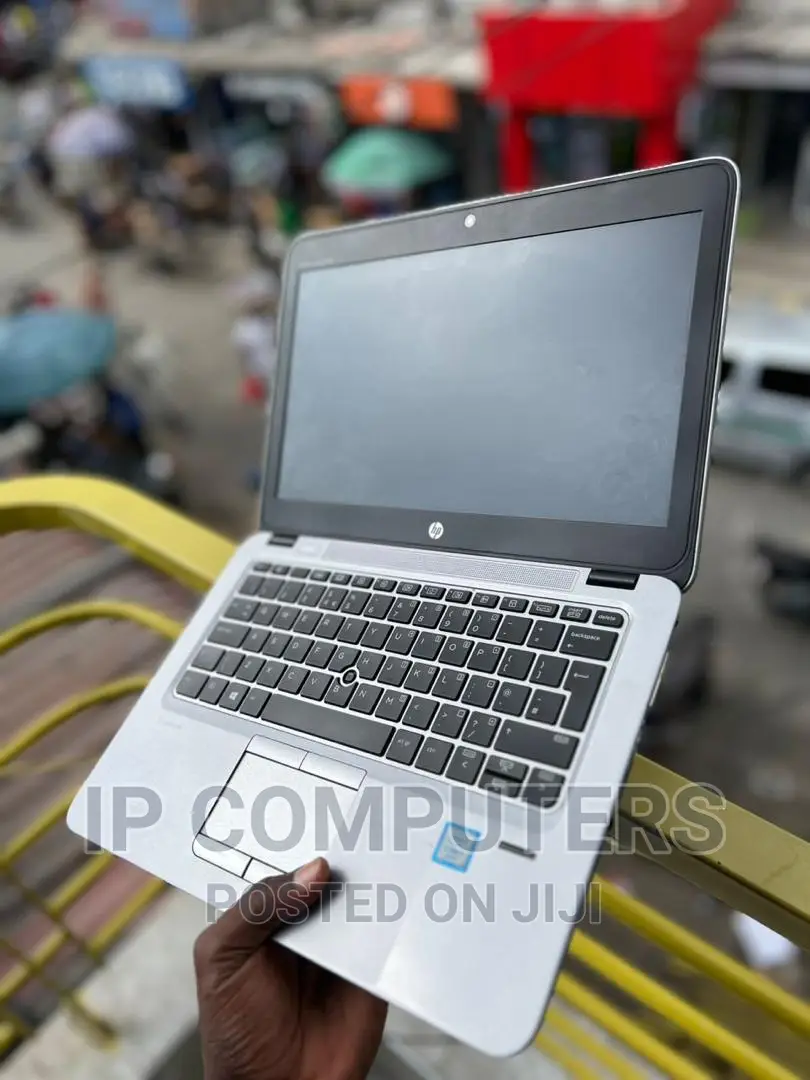 Laptop HP EliteBook 820 G3 8GB Intel Core I5 SSD 256GB