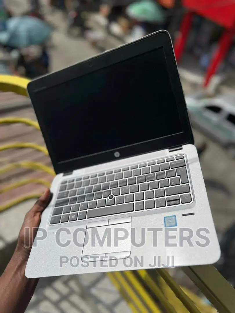 Laptop HP EliteBook 820 G3 8GB Intel Core I5 SSD 256GB