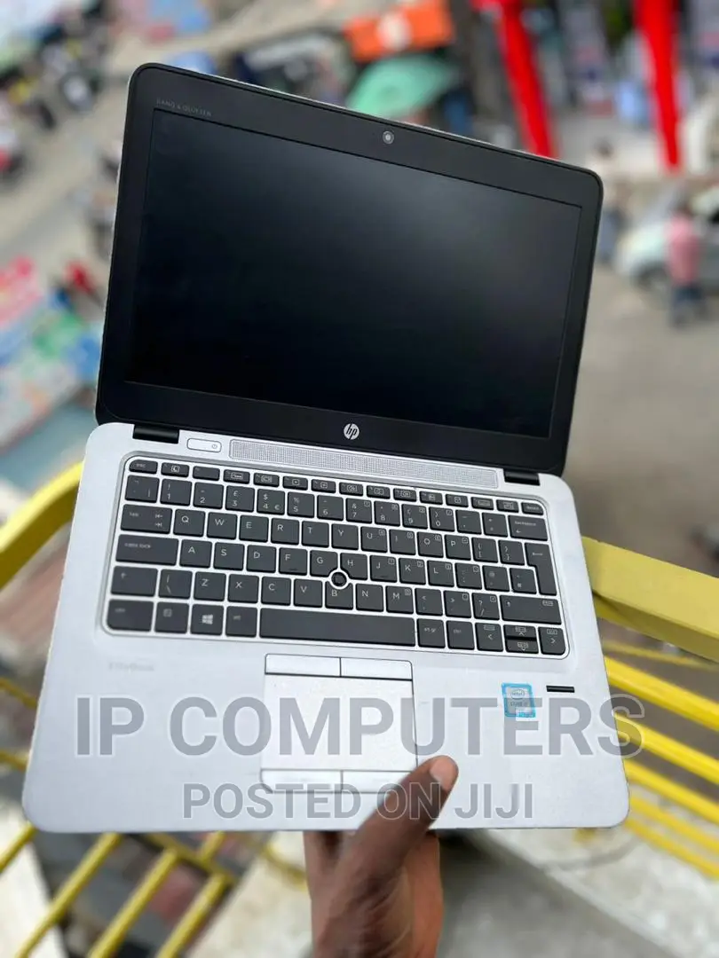 Laptop HP EliteBook 820 G3 8GB Intel Core I5 SSD 256GB