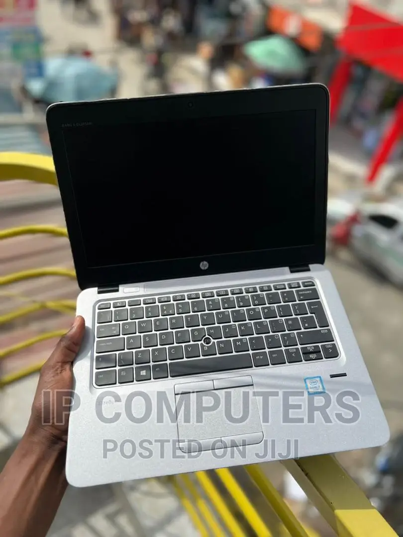 Laptop HP EliteBook 820 G3 8GB Intel Core I5 SSD 256GB