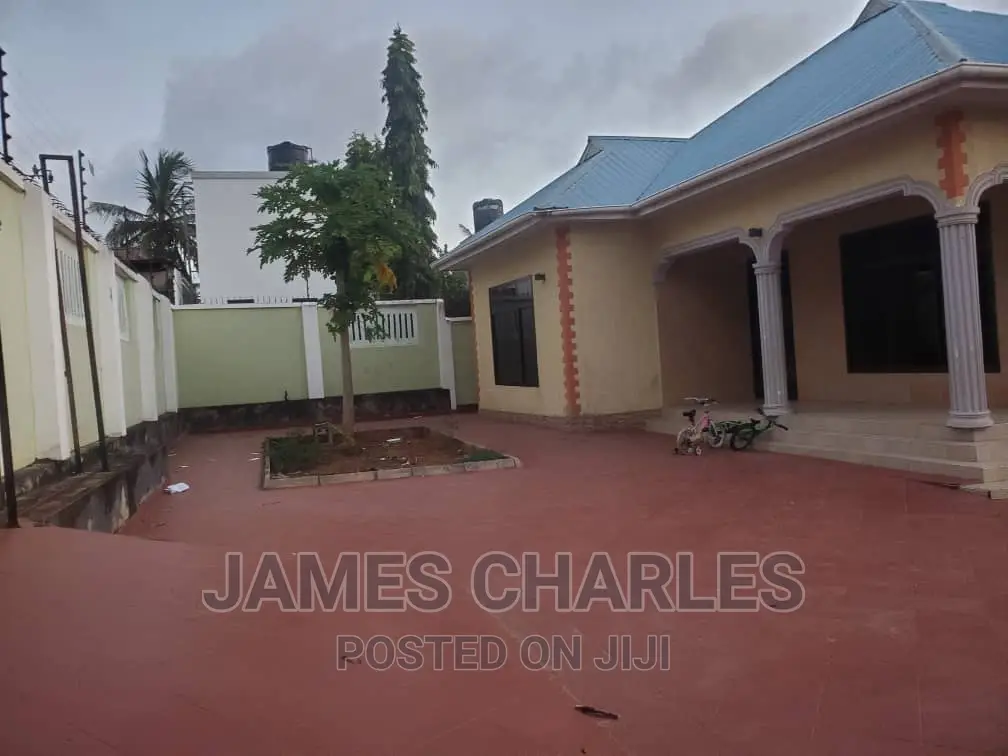 3bdrm House in Kigamboni Fancty for sale