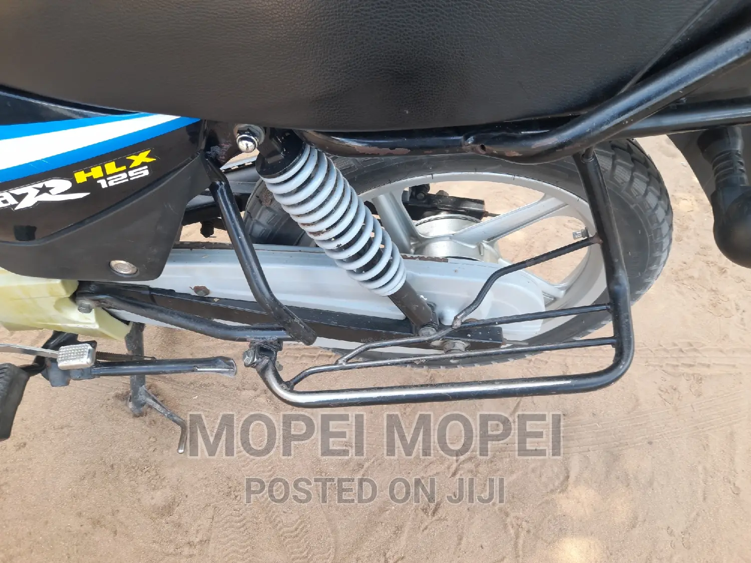 TVS HLX 125 2022 Black