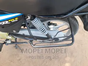TVS HLX 125 2022 Black