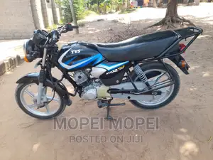 TVS HLX 125 2022 Black