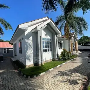 4bdrm House in Mbezi Beach, Kinondoni for sale