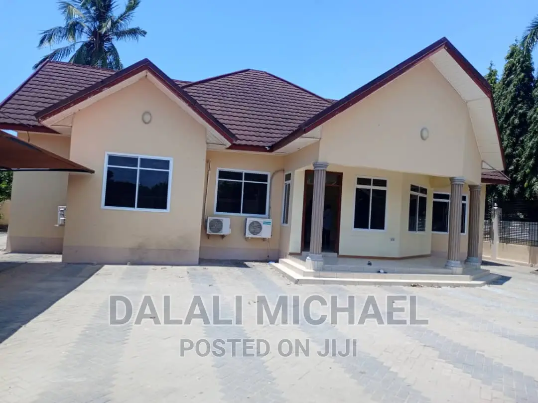 4bdrm House in Ununio, Kunduchi for rent in Kunduchi Houses