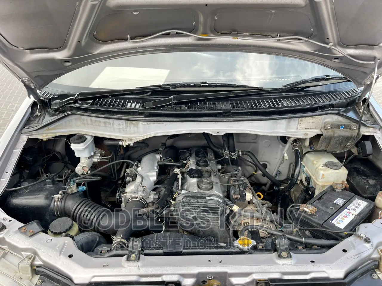 Toyota Noah 2001 Silver