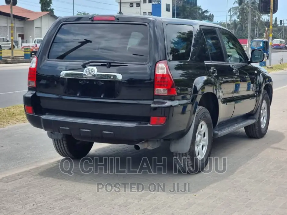 Toyota Hilux Surf 2005 Black