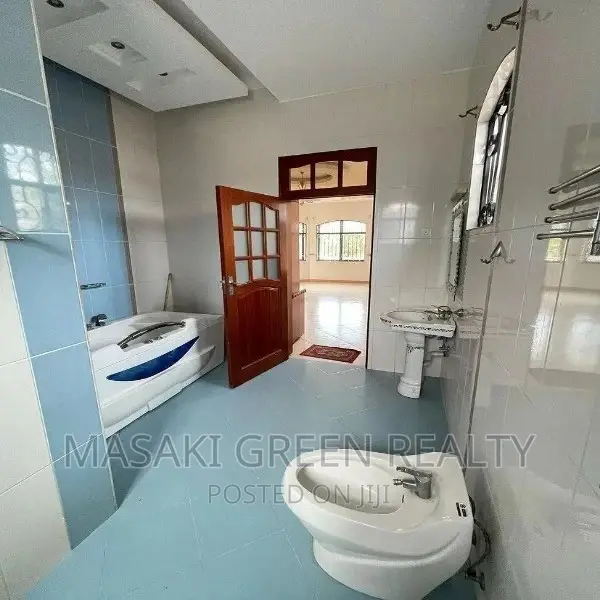 4bdrm House in Wazo Hill, Bunju for sale