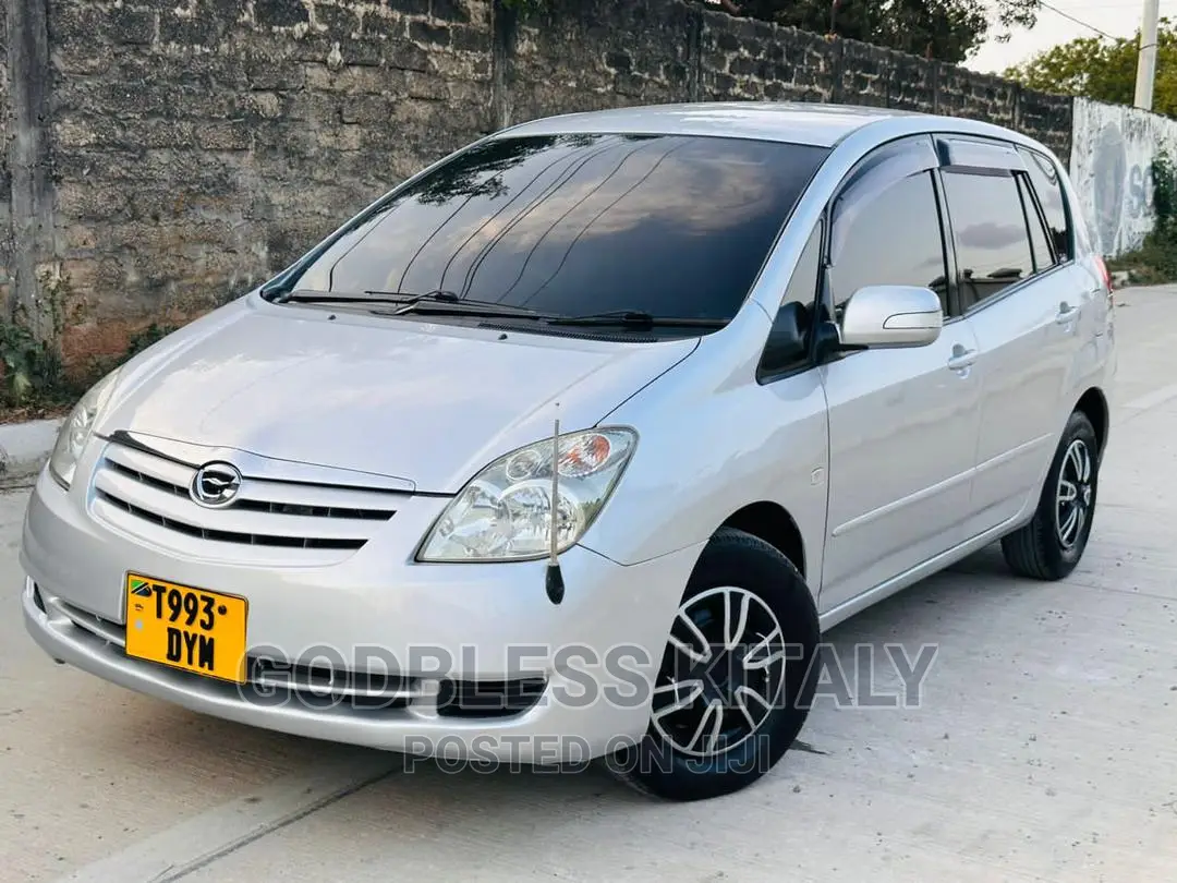 Toyota Corolla Spacio 2004 Silver