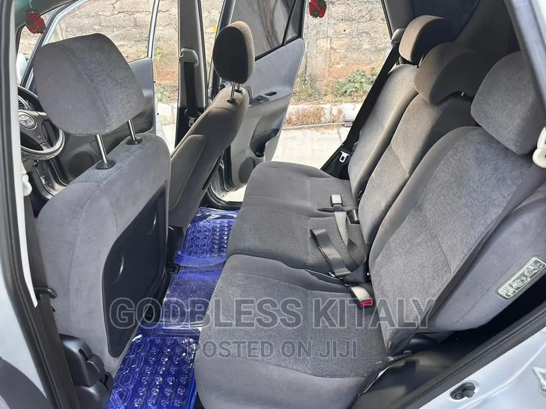 Toyota Corolla Spacio 2004 Silver