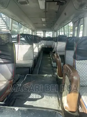 Nissan Civilian 2002 Orange