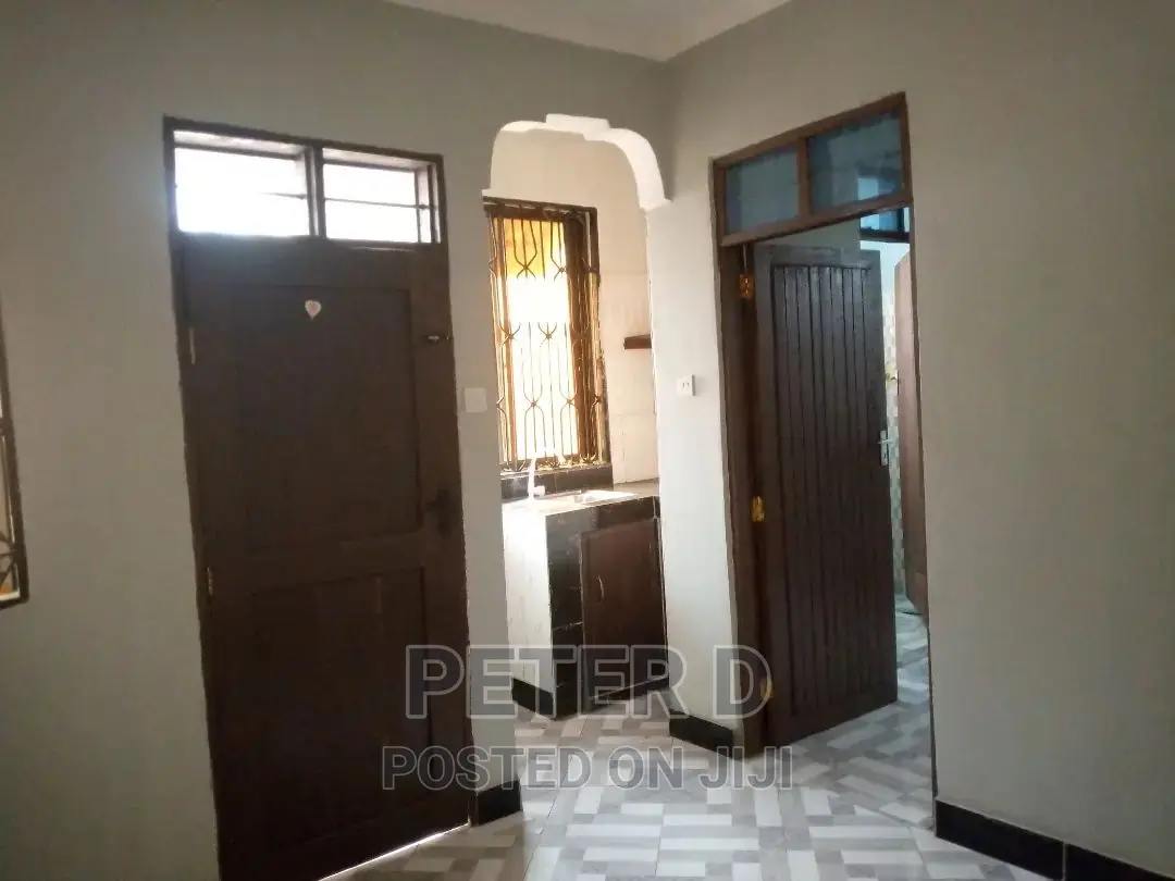 1bdrm Apartment in Kimara for rent