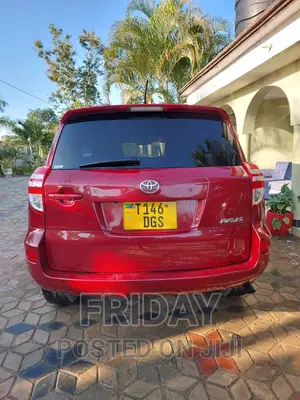 Toyota RAV4 2005 Red