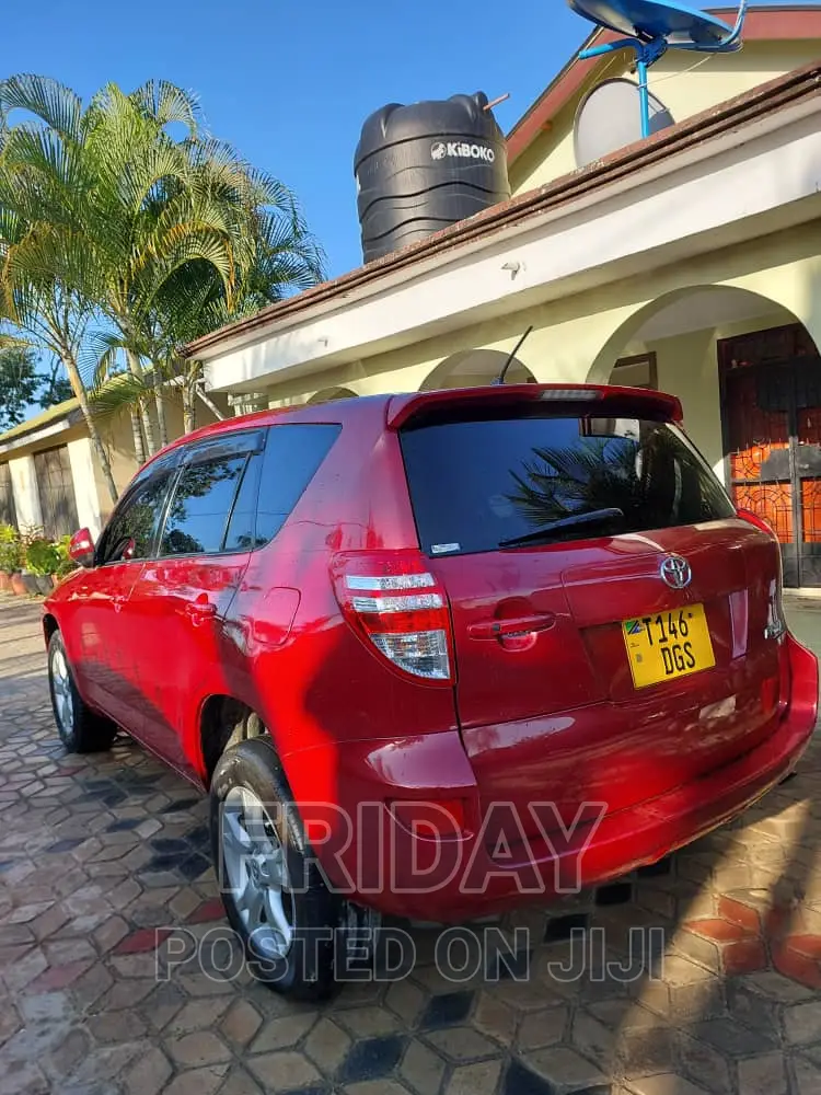 Toyota RAV4 2005 Red