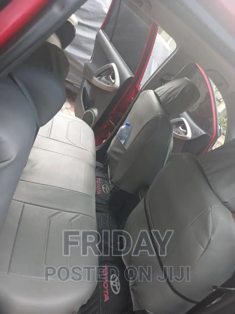 Toyota RAV4 2005 Red