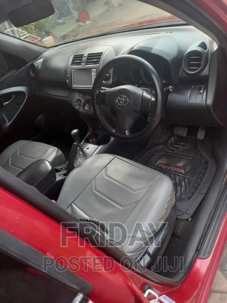 Toyota RAV4 2005 Red