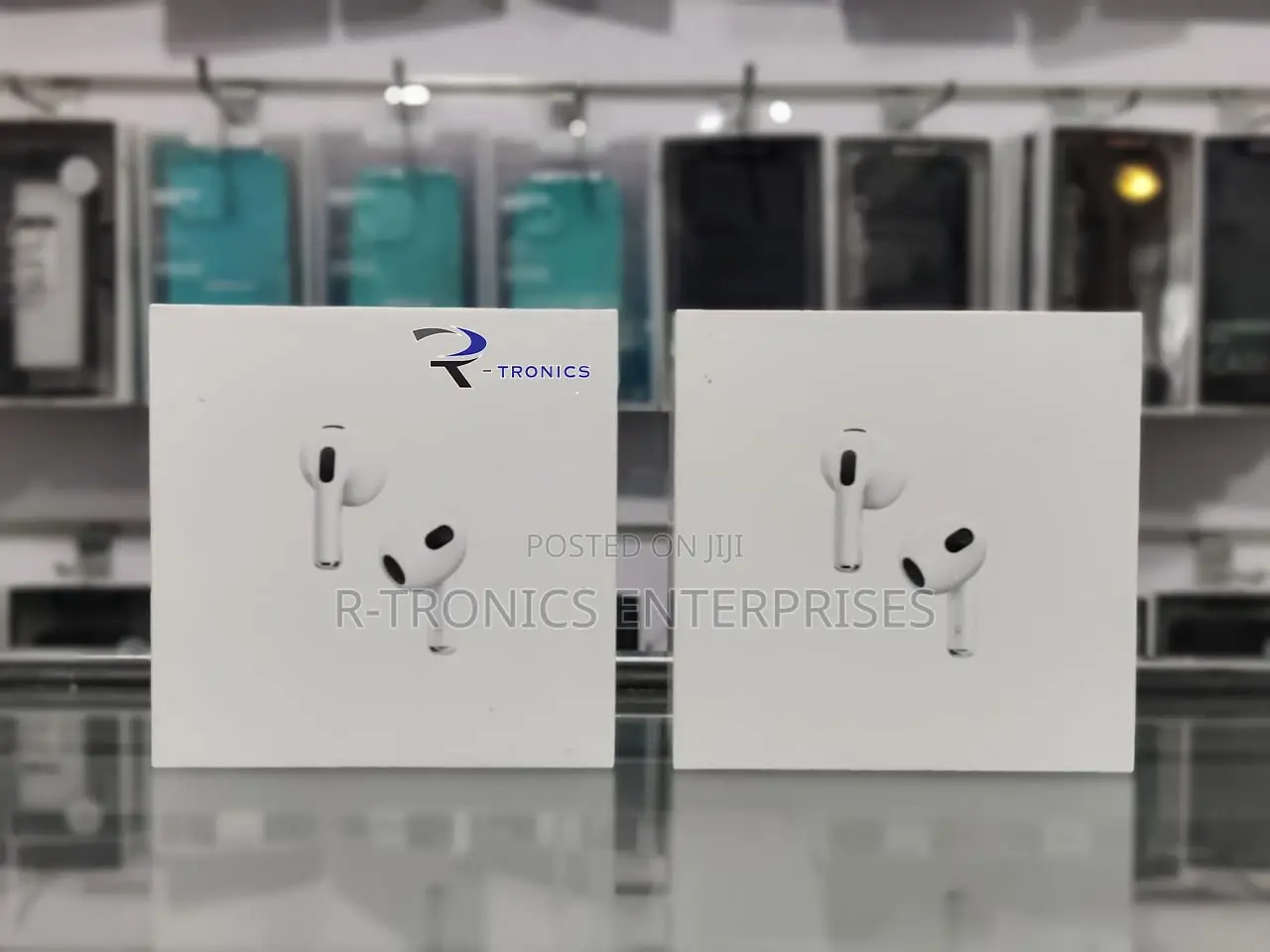 Apple Airpods (3rd Generation) With Magsafe Charging Case