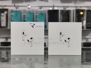 Apple Airpods (3rd Generation) With Magsafe Charging Case