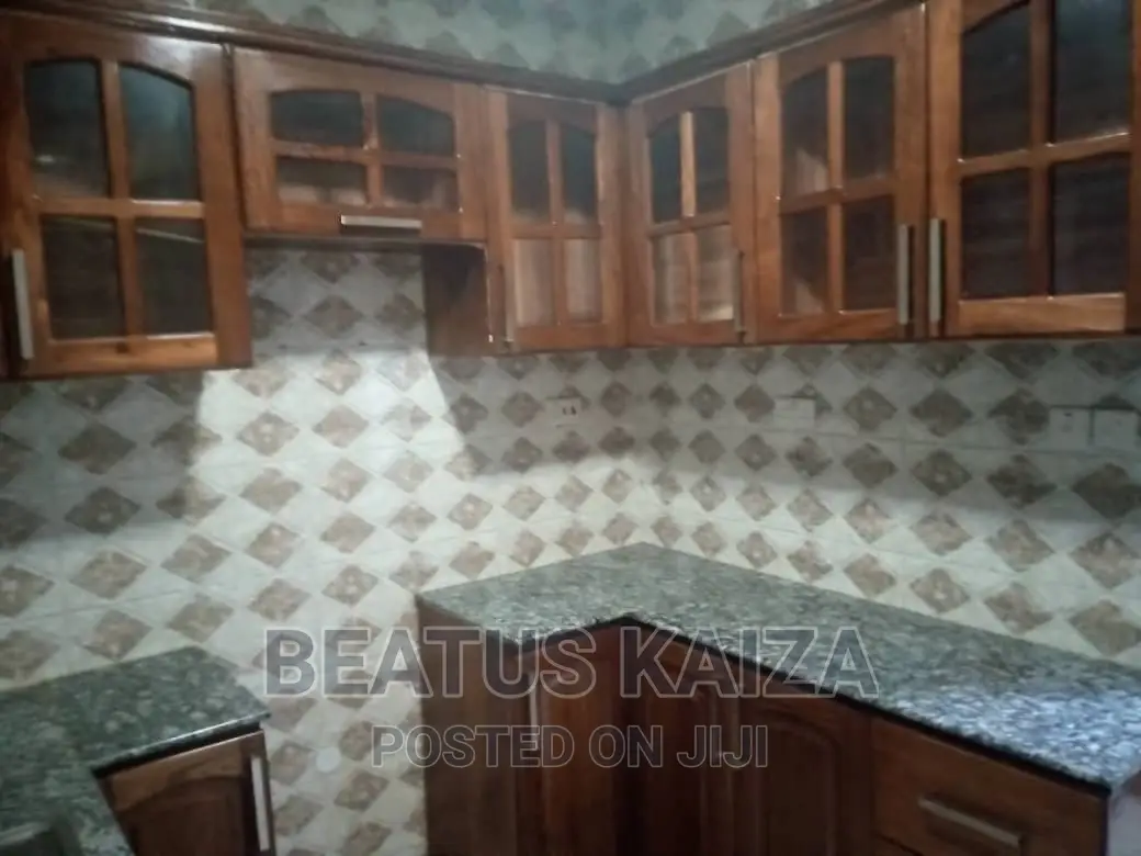 3bdrm Block of Flats in Kariakoo Fite for rent