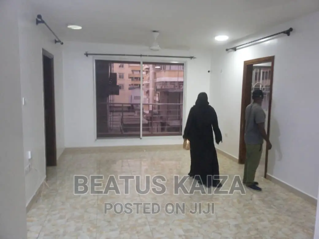3bdrm Block of Flats in Kariakoo Fite for rent