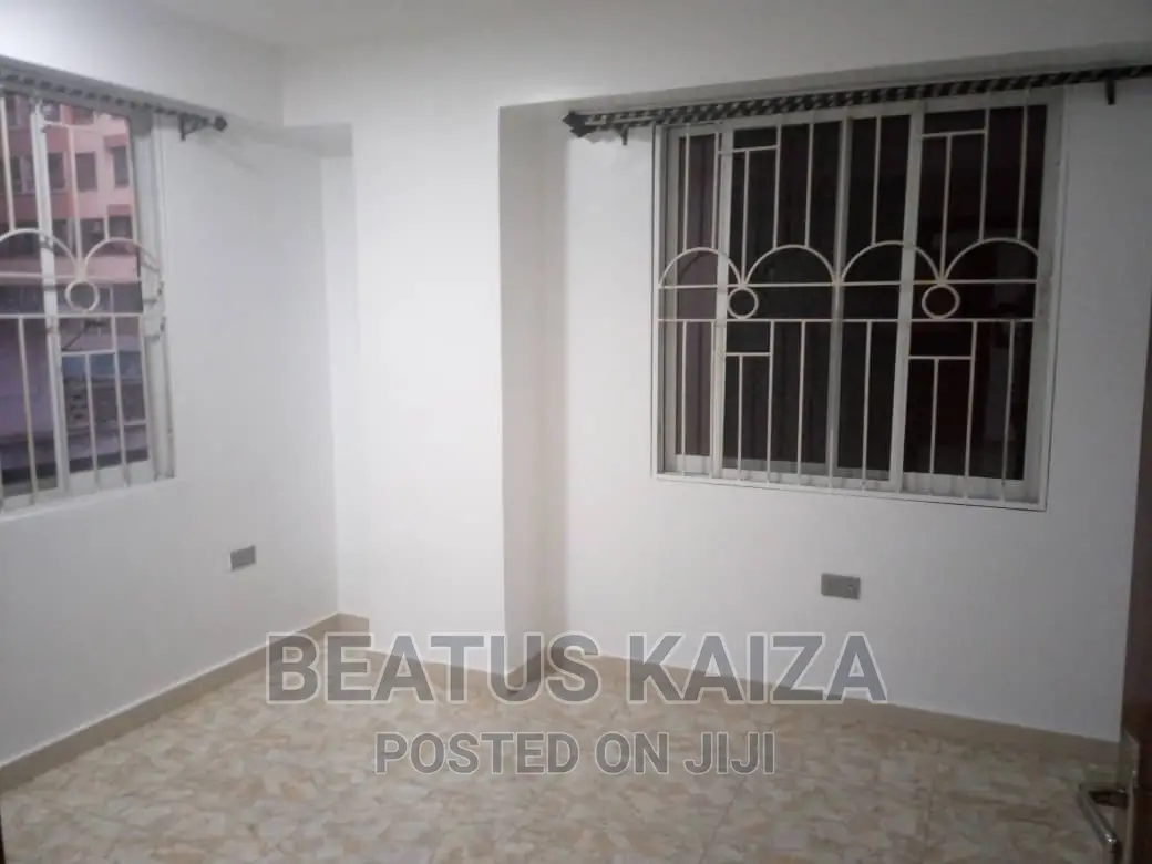 3bdrm Block of Flats in Kariakoo Fite for rent